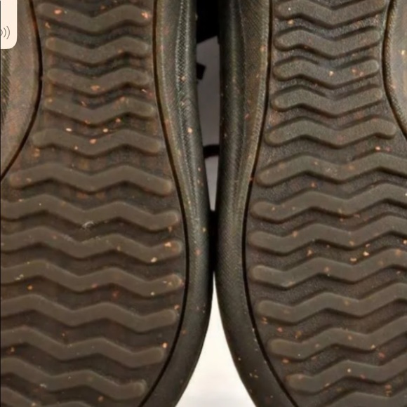 ♥️ UGG GAVIOTA ANKLE SUEDE BOOTS♥️ - Picture 6 of 8